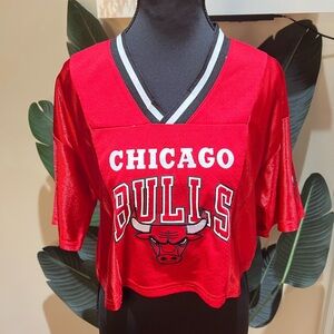 NBA Chicago Bulls Red and Black V-Neck Crop Jersey Medium